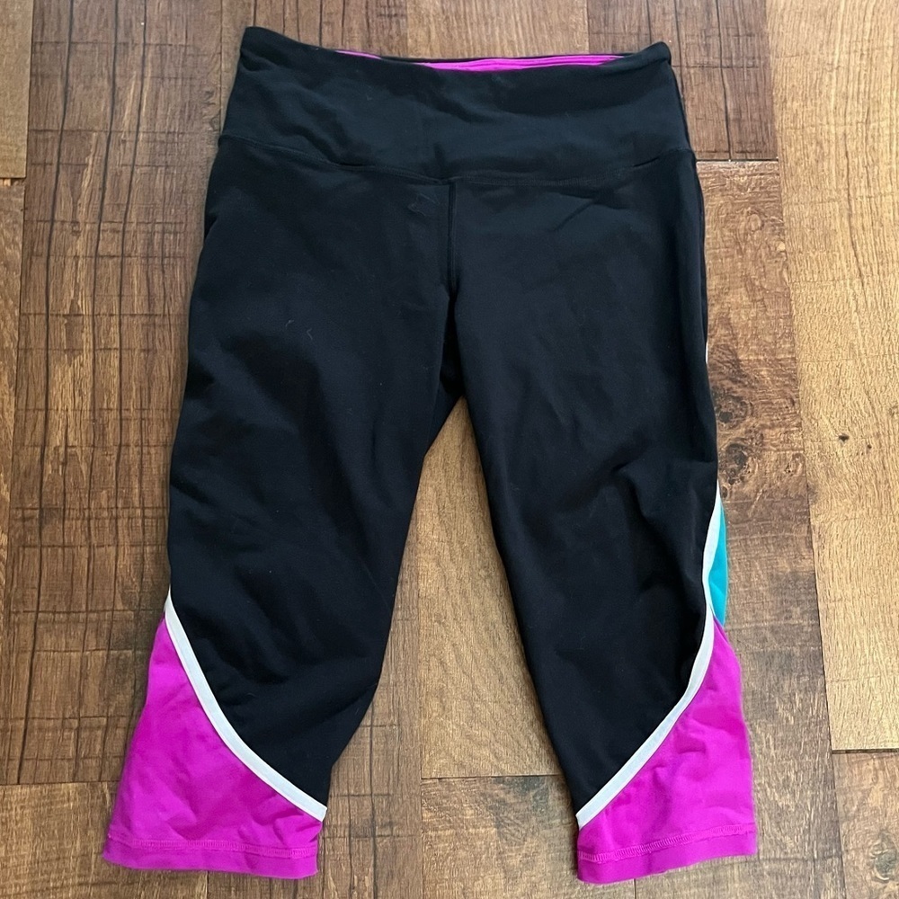 Victoria’s Secret sport VSX cropped leggings tights Bas court knockout medium